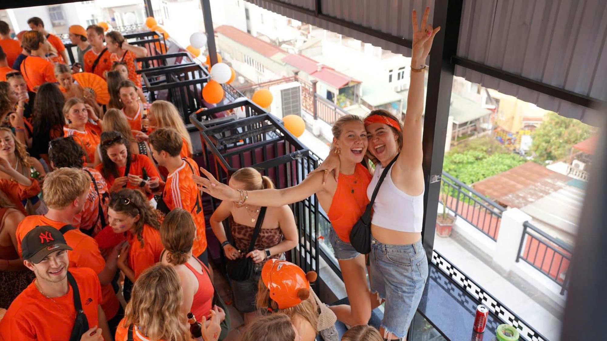 Lakeview Backpackers Hostel & Rooftop Bar Hanoi Exterior foto